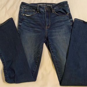 American Eagle Women’s Size 6 Hi-Rise Skinny Kick
